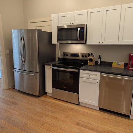 Refresh 3Br Apt New Kitchen! Downtown Дарем Екстер'єр фото