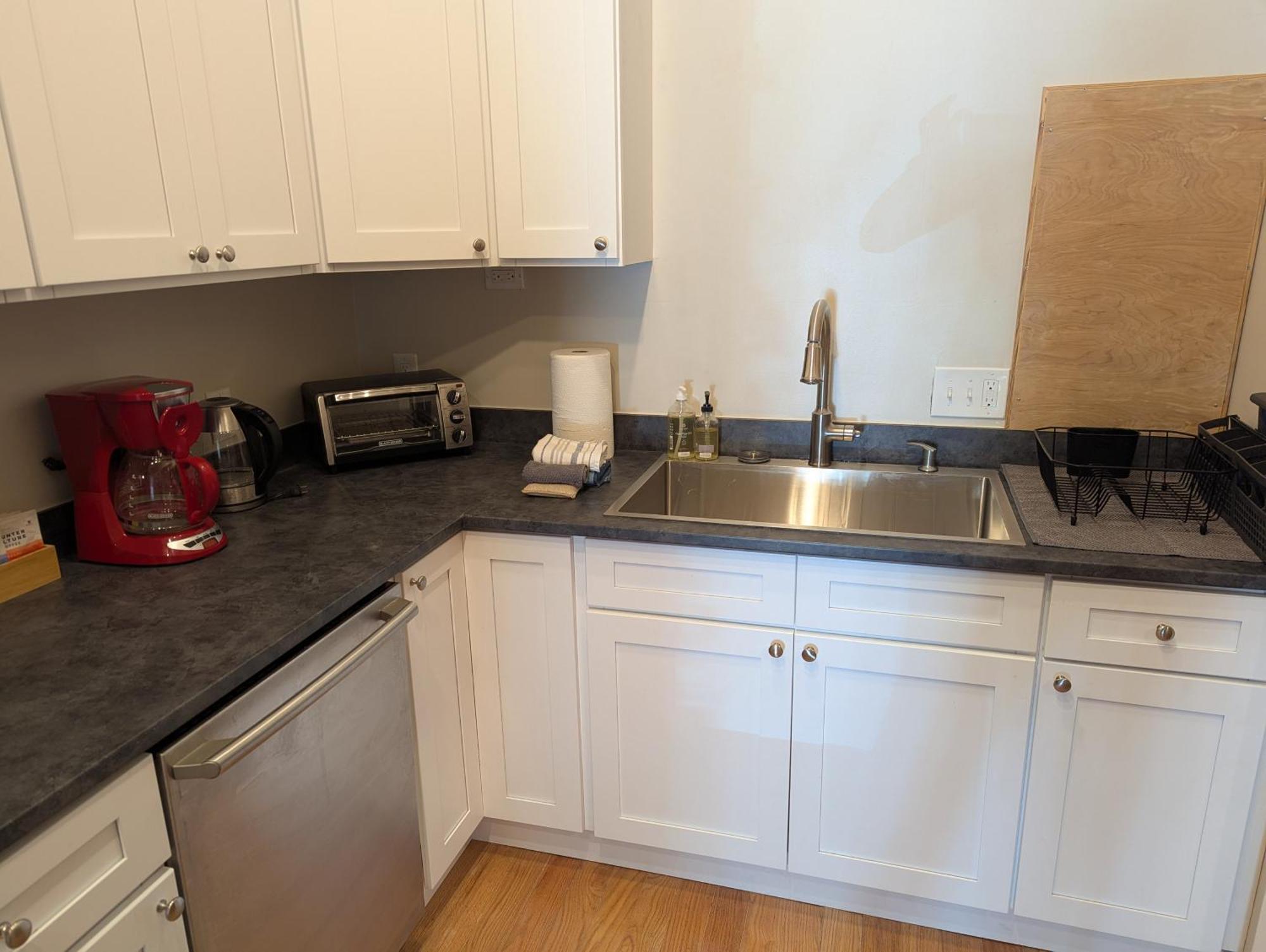 Refresh 3Br Apt New Kitchen! Downtown Дарем Екстер'єр фото